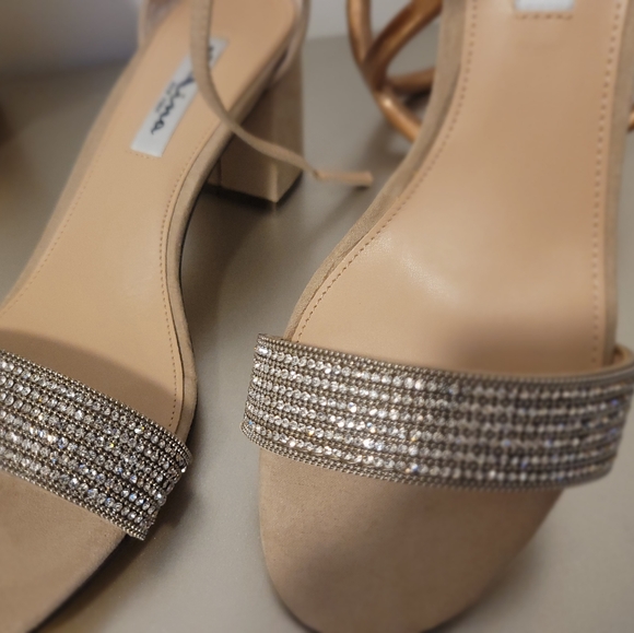 Eloise Ankle Strap Sandal NINA - Picture 7 of 11